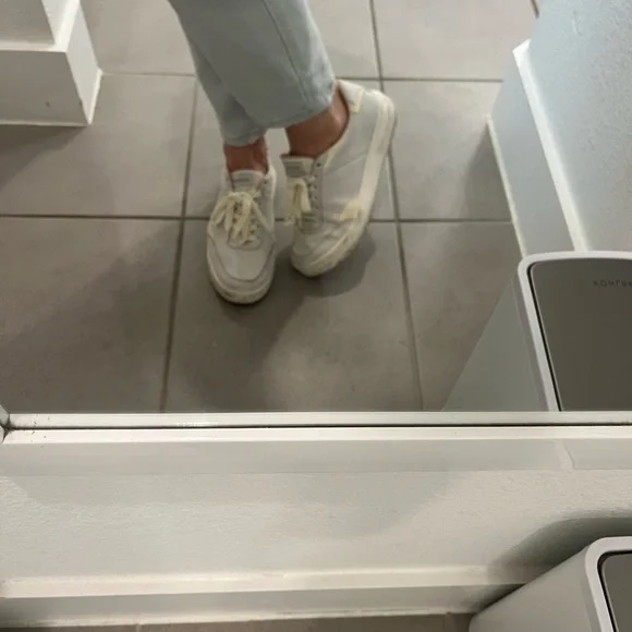 Vionic sneakers - Picture 5 of 6